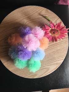 Clothing accessory: Tulle puffs