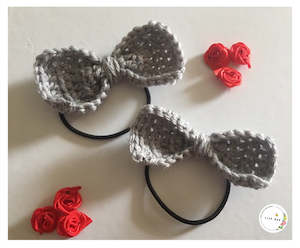 Clothing accessory: Crochet bow hair ties