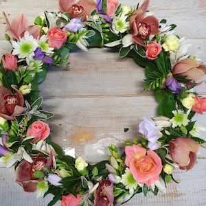 Florist: Round Wreath