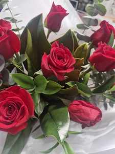 Preorder Only - Red Rose Bouquet (6)