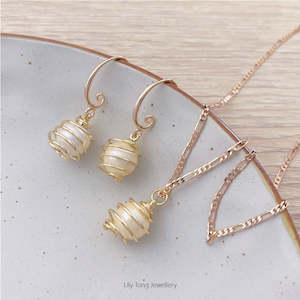 Spiral Caged Pearl Pendant Necklace & Earrings #0704 Light Cream