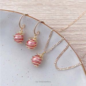 Spiral Caged Pearl Pendant Necklace & Earrings #0699 Light Red