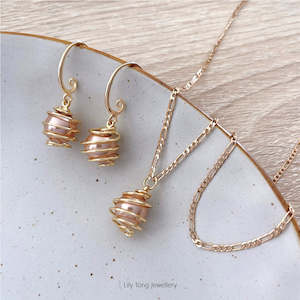 Spiral Caged Pearl Pendant Necklace & Earrings #0697 Cream Rosy Brown