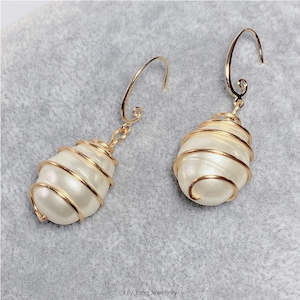 Gold-Filled Spiral Caged Shell Pearl Earrings (White)