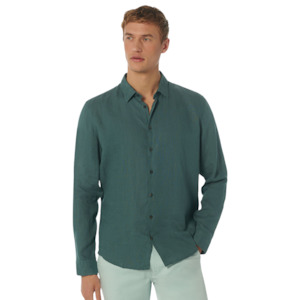 Clothing: No Excess Linen Shirt