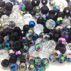 Haberdashery: Arbee Facet Opaque Beads, Blacks- 25g