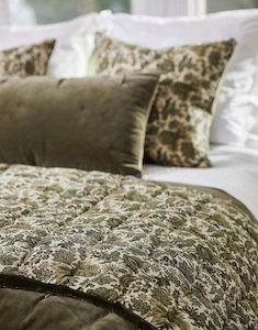 Eloise Velvet Eiderdown Olive with Tufts