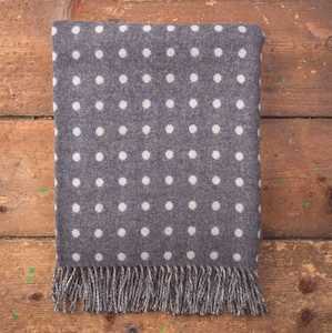 FOXFORD Lambswool Throw SPOT CHARCOAL