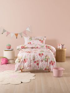 Strawberry Garden Duvet Cover Set