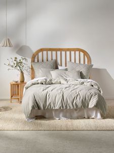 Household linen wholesaling: Pedro Duvet Cover Set