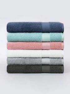 Household linen wholesaling: Venice Bath Sheet