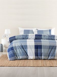 Household linen wholesaling: Seb Duvet Cover Set