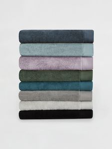 Household linen wholesaling: Obsession Air Rich Bath Towel