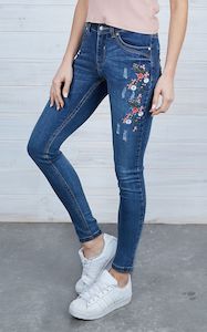 Clothing: Dricoper Lauren Floral Jeans