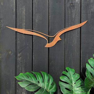 Garden Art: Bird in Flight Corten