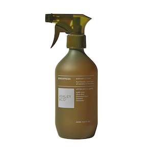 Toiletry: Ashley & Co Homekeeping - Bench Press Surface Cleaner