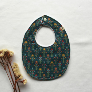 Little Acorn Liberty Bib 'Angeli' - Dark Green