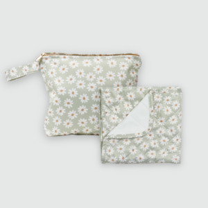 Luxe Change Mat + Medium Wet Bag - Wild Daisy Sea Mist