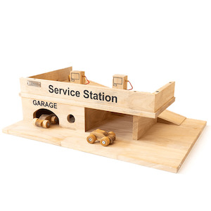 Toy: Q Toys Wooden Service Station