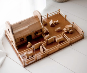 Baby wear: Q Toys | Wooden Farm and Barn Play Set