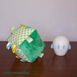 Baby wear: Lime Dot Activity Cube