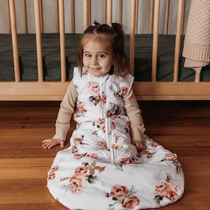 Baby wear: Rosebud Organic Sleeping Bag 2.5 Tog