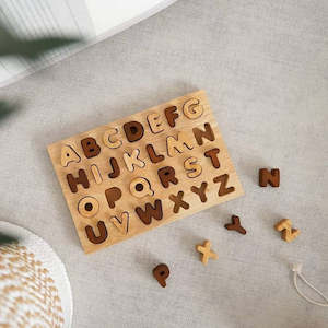 Q Toys Uppercase Puzzle