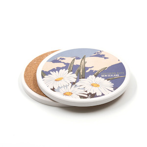 Souvenir: Ceramic Coaster Southern Alps Mountain Daisy