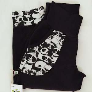 RTS** Size 16 Woman's Black 3/4 Joggers With Panda Pockets!