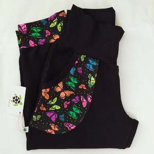 RTS** Size 14 Woman's Black 3/4 Joggers With Butterfly Pockets!