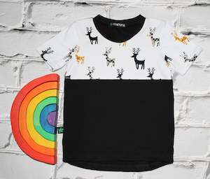 SALE Kids Tee Sz 2 Reindeer