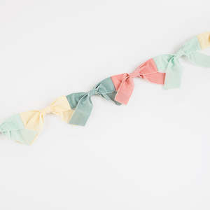 Meri Meri | Garland | Velvet Bow