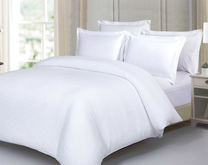 BRAND NEW PLAIN 3 PIECE DUVET COVER SET with DAMASK STRIPE 4 COLOURS, 3 SIZES