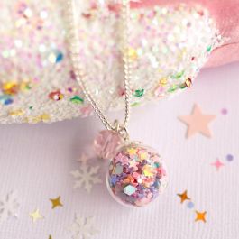 Design services: Lauren Hinkley Fairy Dust Necklace