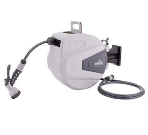 Internet web site design service: Fraser Country 20M Retractable Garden Hose Reel with Spray Gun