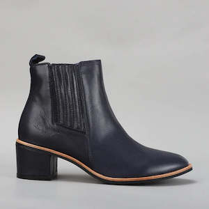 Fashion Footwear Sale: Le Sansa Rusty Navy