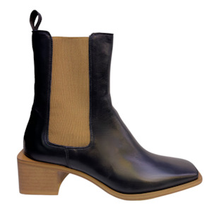 Shoe: Beau Coops Arolie Boot