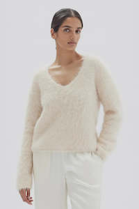 Tops: Hunter Alpaca V-Neck Knit | Cream