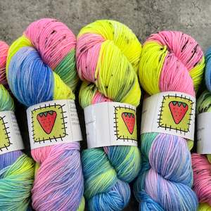 Strawberry Patches Yarns // Sock Yarn // 4ply