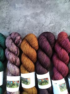 Yarnfloozy Staunch Merino Yak Silk // 8ply