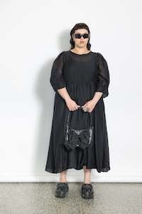 Clothing wholesaling: LoLa Dress - Black