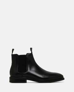 Shoe: JULIUS MARLOW GAUCHO - BLACK