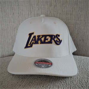 MITCHELL & NESS LAKERS SNAPBACK - WHITE/PURPLE