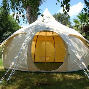 Camping equipment: Roof