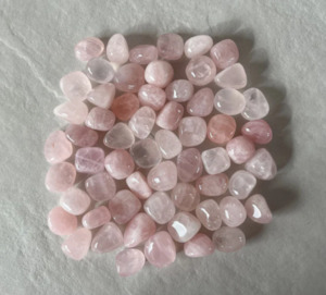 Homewares: Rose Quartz Tumble