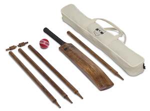 Homewares: Backyard Cricket Set