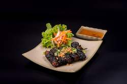 SK2 - GRILLED BEEF BETEL LEAF (3PCS)