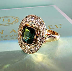 Art Deco Green Sapphire & Diamond Ring