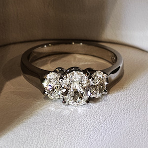 Jewellery manufacturing: Oval Diamond Ring