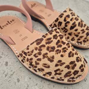 Shoe: MINOR FLAW - LEOPARD DUSKY PINK - 37